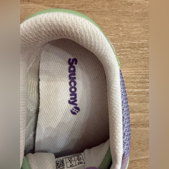 Saucony Women’s Jazz 'Triple Summer in
- Violet Lime' size 10 - Picture 6 of 13